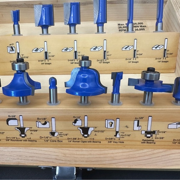 Ryobi Router 15 Bit Set in Wooden Case - Picture 4 of 10